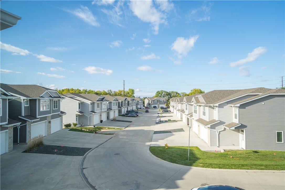 15300 Bellflower Lane