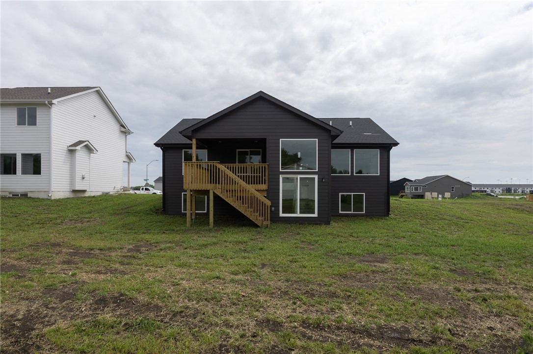 345 NW Woodmoor Drive