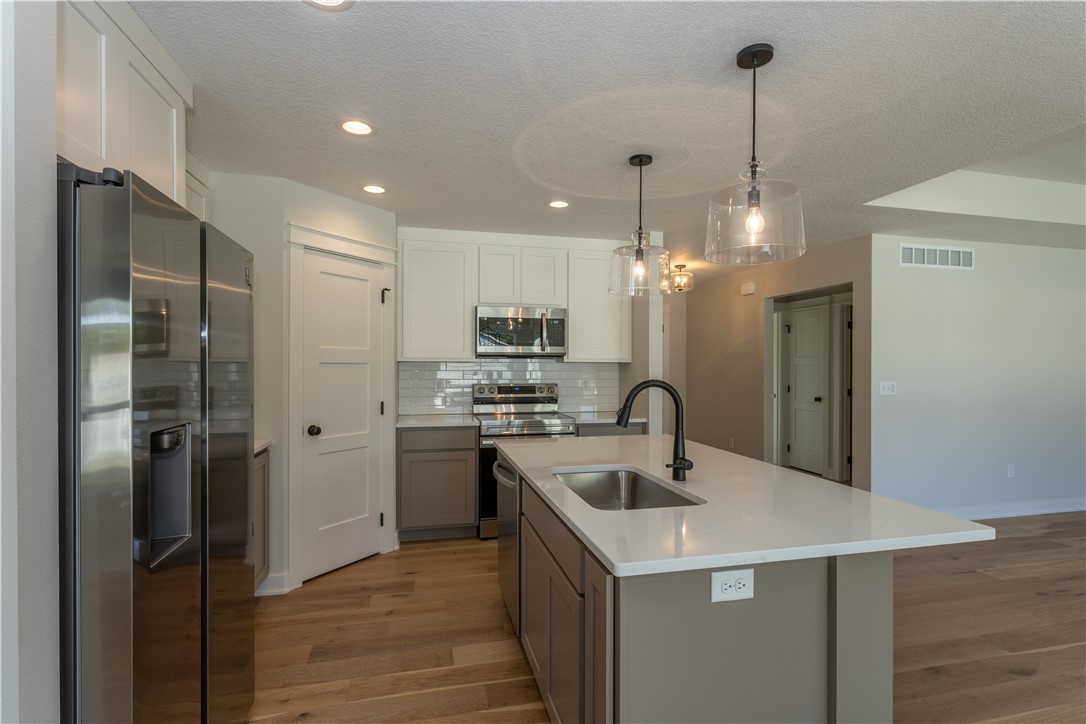 345 NW Woodmoor Drive