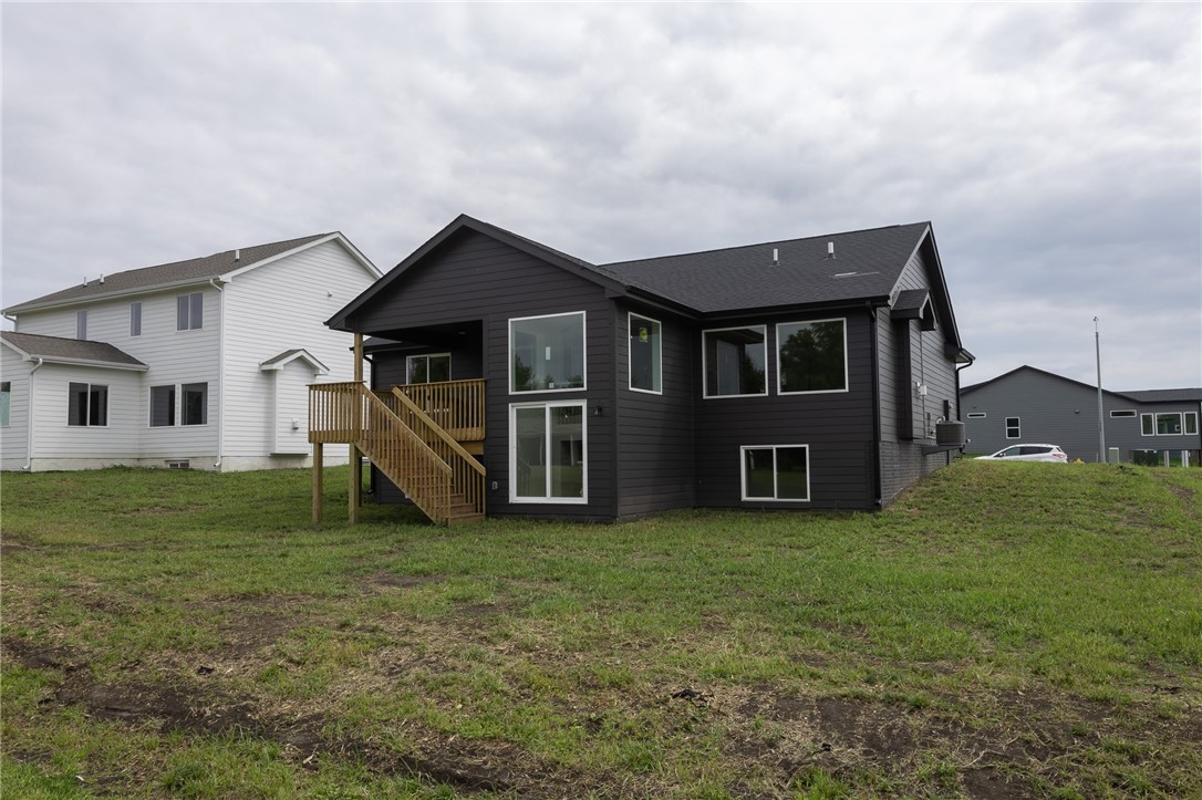 345 NW Woodmoor Drive