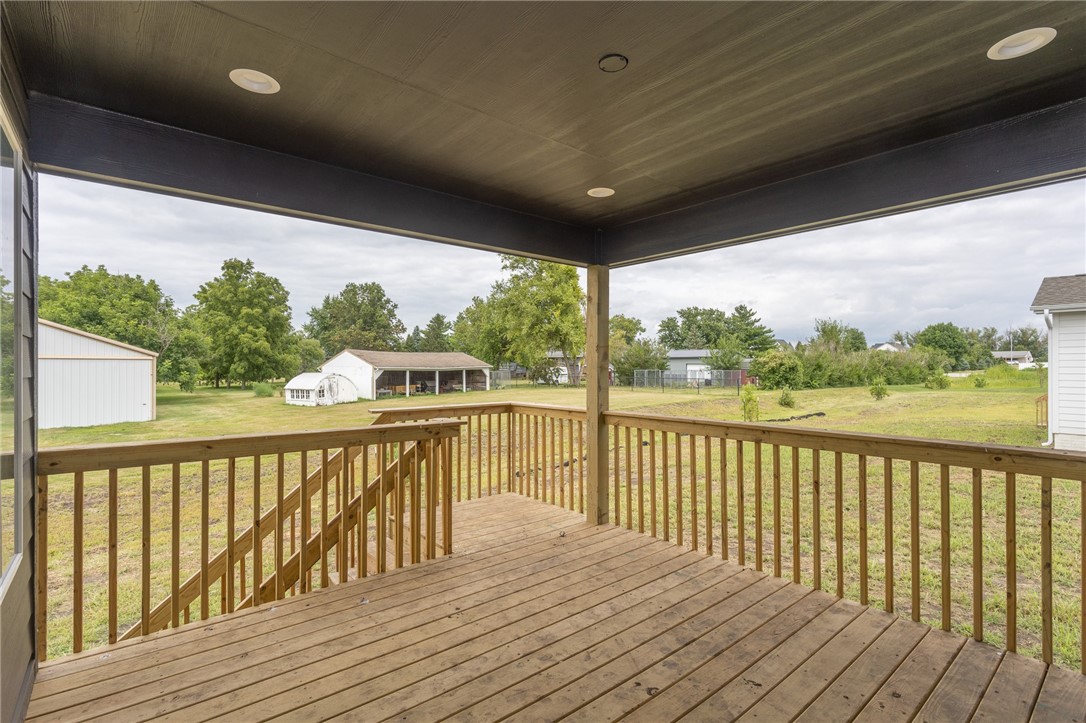 345 NW Woodmoor Drive