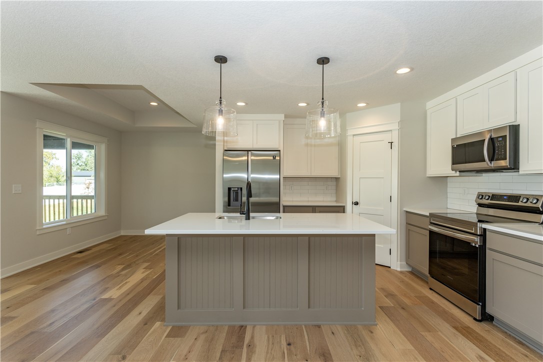 345 NW Woodmoor Drive