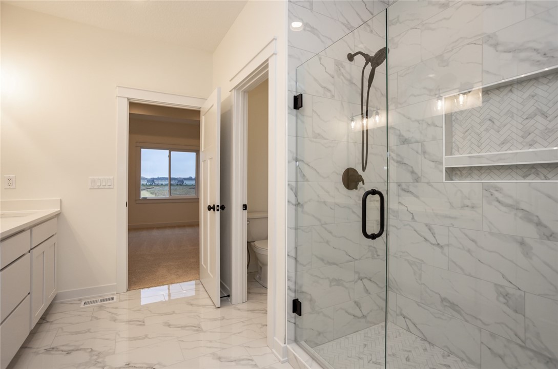 230 NW Lavelle Drive