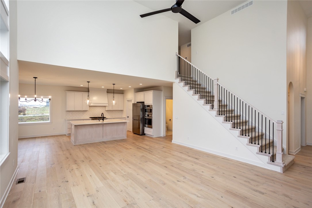 230 NW Lavelle Drive