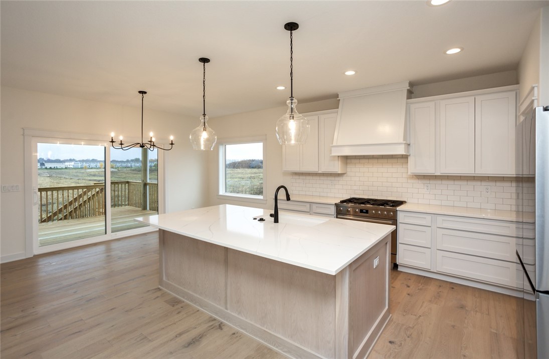 230 NW Lavelle Drive