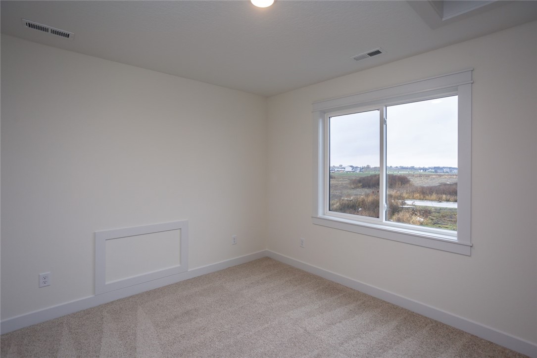 230 NW Lavelle Drive