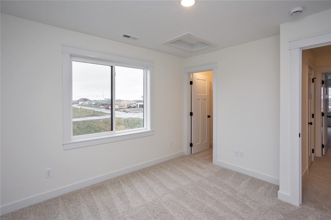 230 NW Lavelle Drive