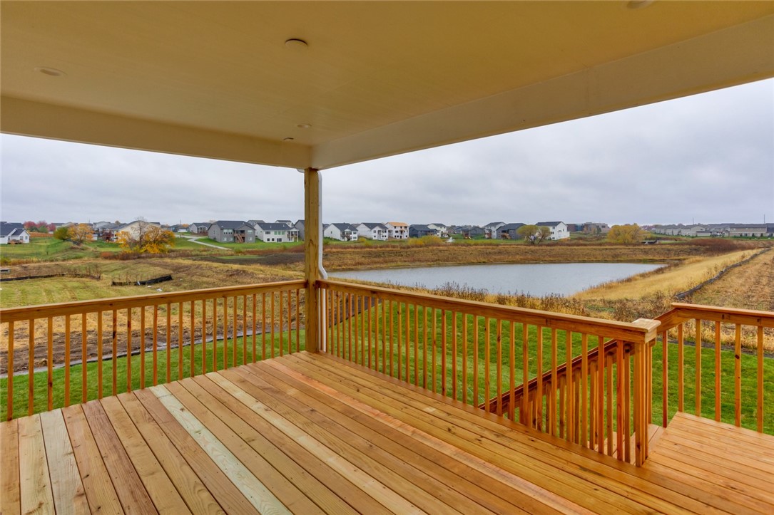 230 NW Lavelle Drive