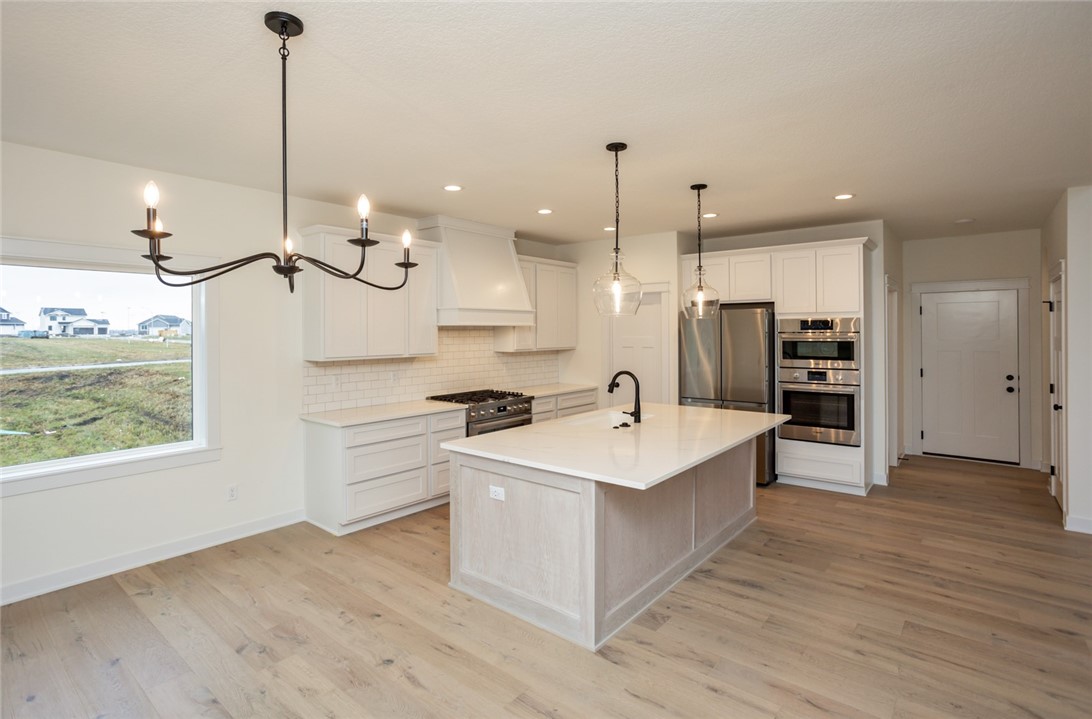 230 NW Lavelle Drive