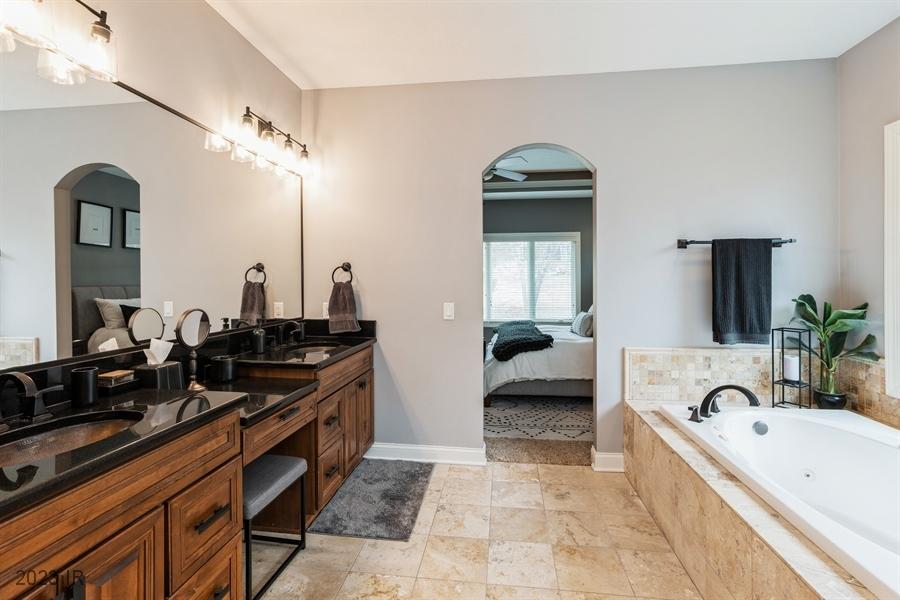 5503 Glen Oaks Point