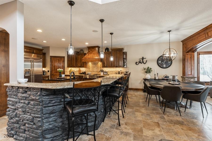 5503 Glen Oaks Point