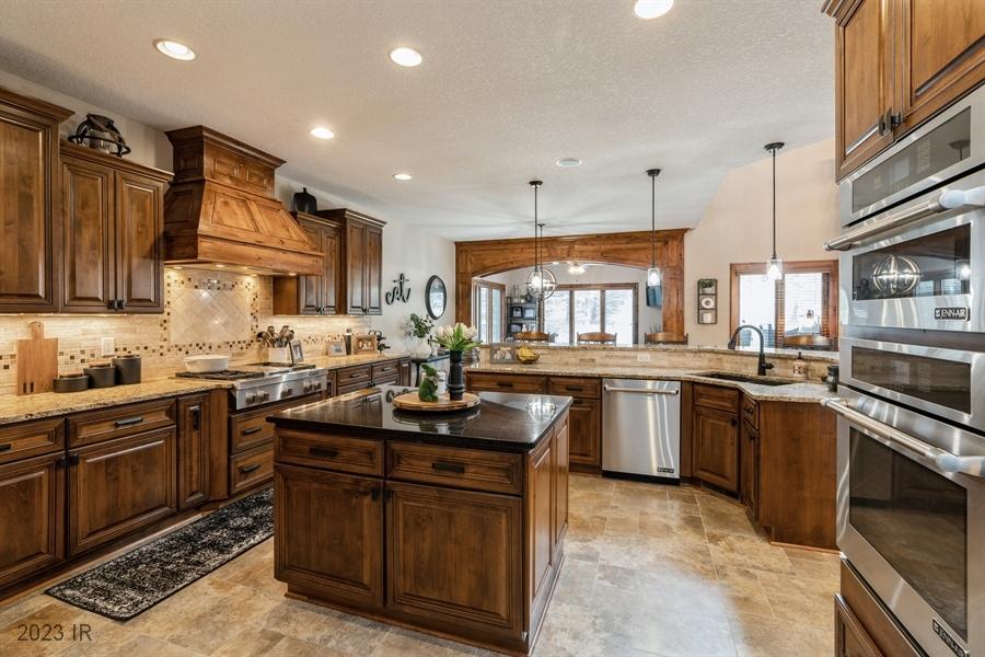 5503 Glen Oaks Point