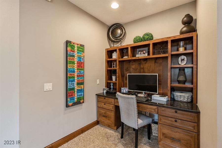 5503 Glen Oaks Point