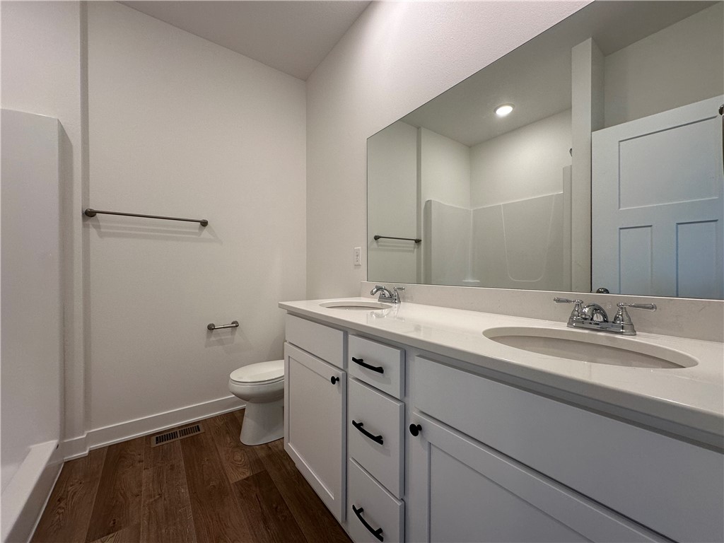 625 Plainside Avenue