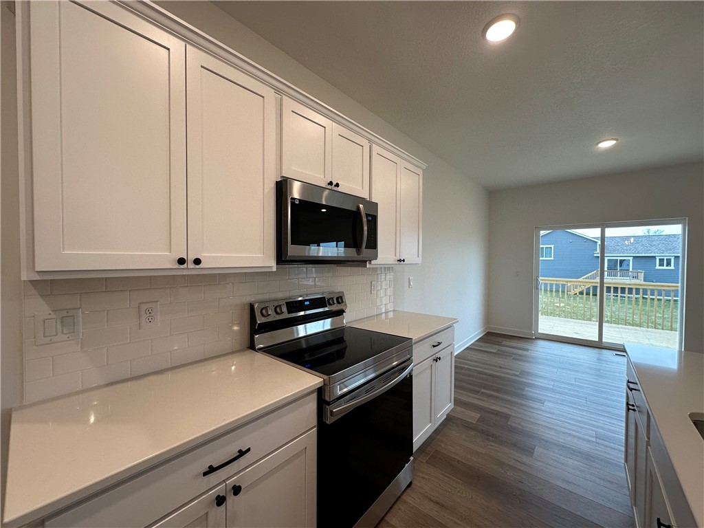 625 Plainside Avenue