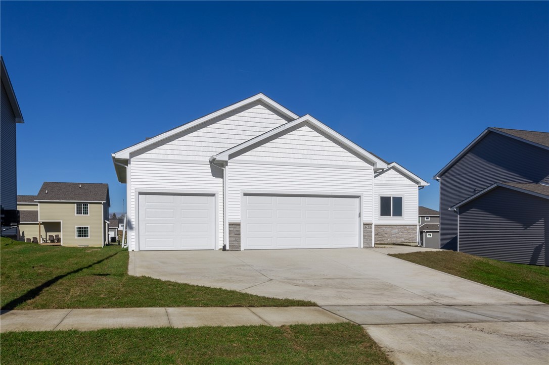 625 Plainside Avenue