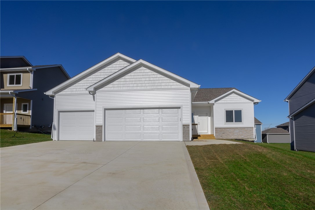 625 Plainside Avenue