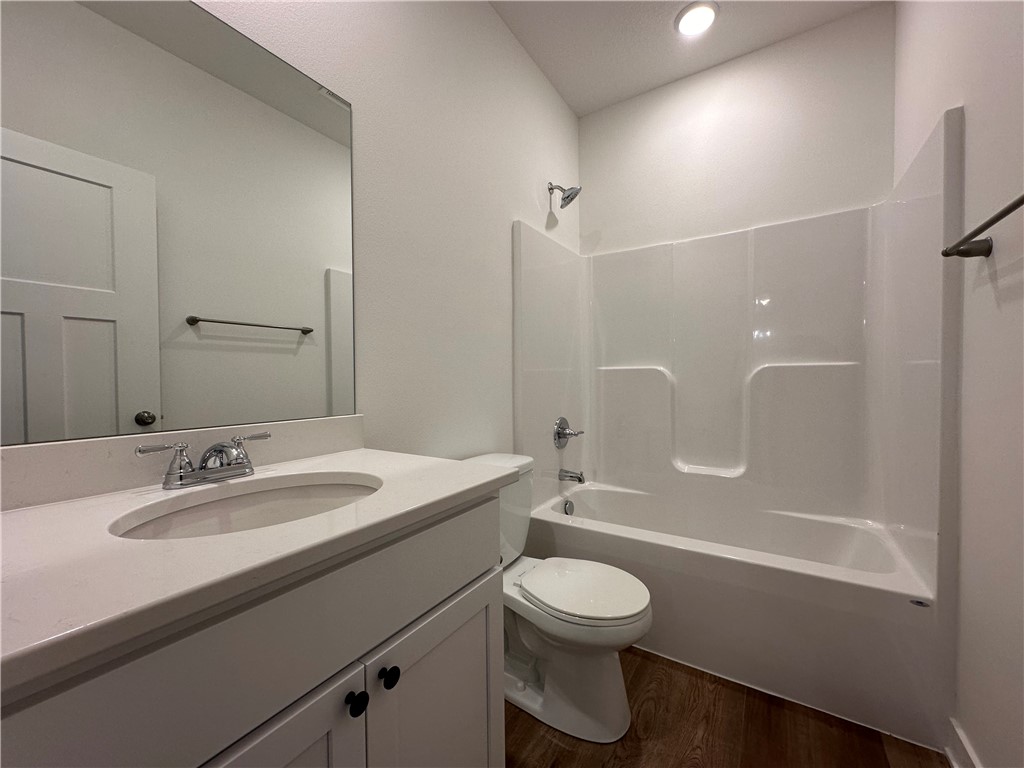 625 Plainside Avenue