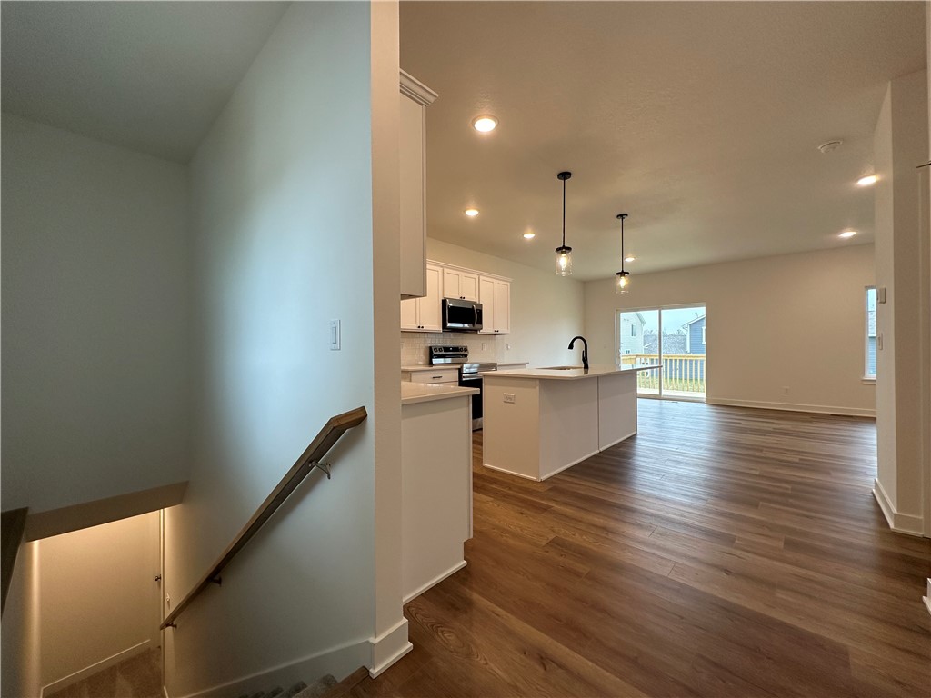 625 Plainside Avenue