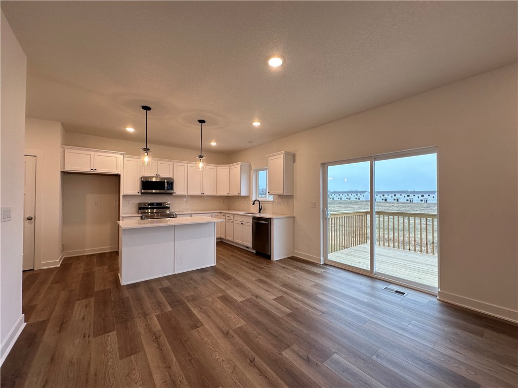 709 Plainside Avenue