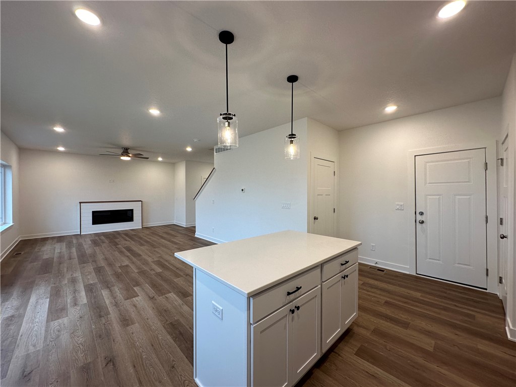 709 Plainside Avenue