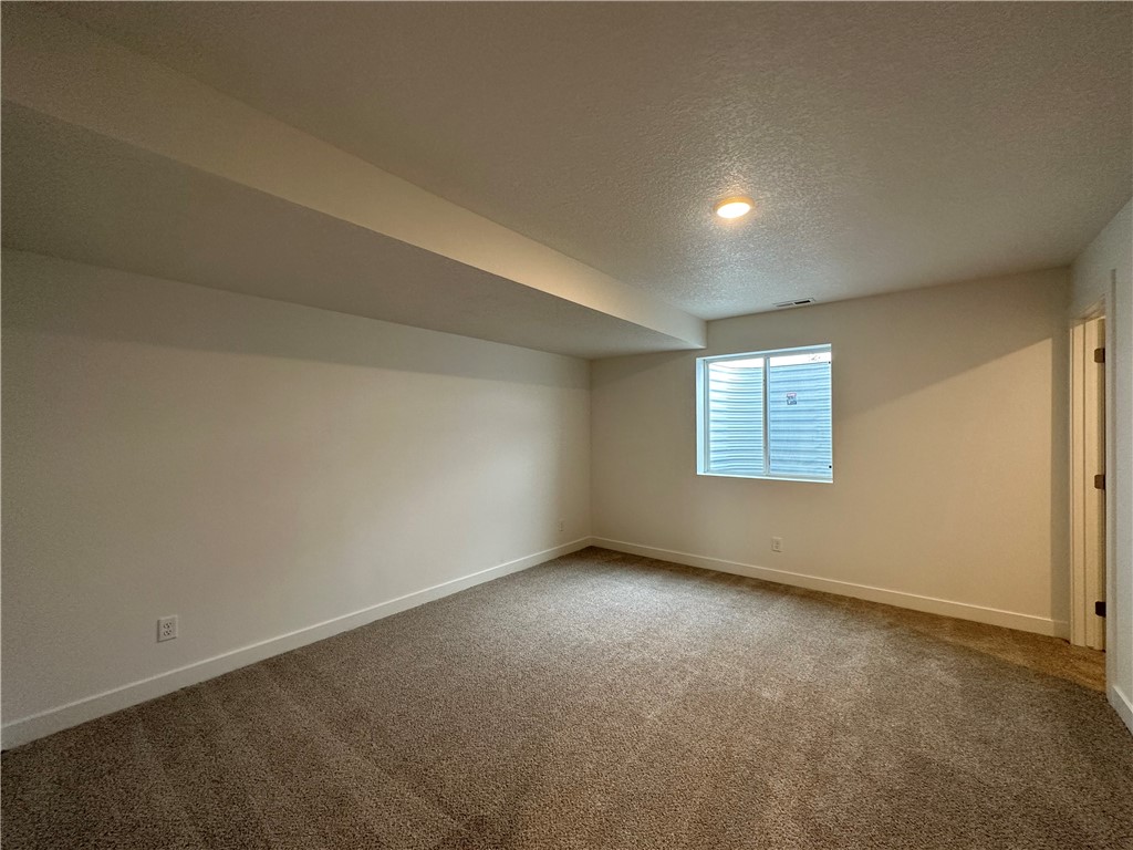 713 Plainside Avenue