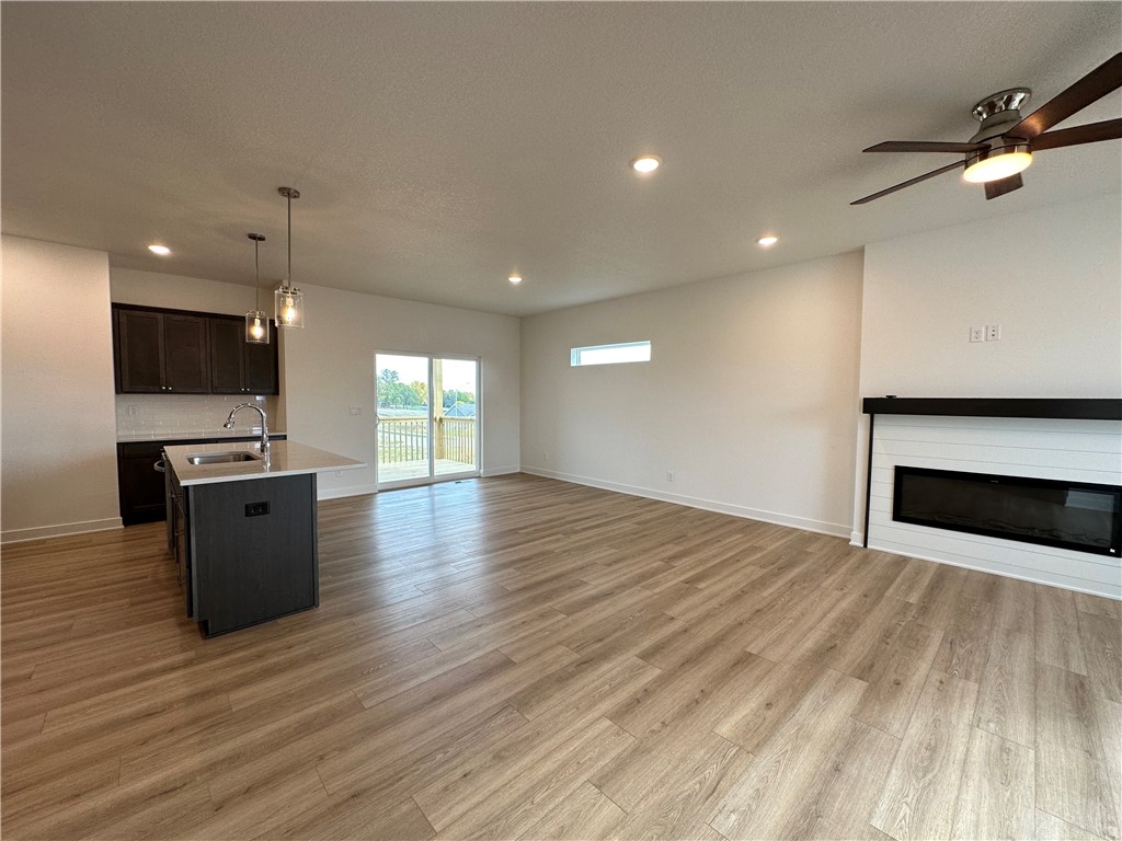 713 Plainside Avenue