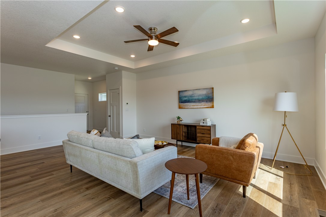 3036 Shadow Creek Avenue