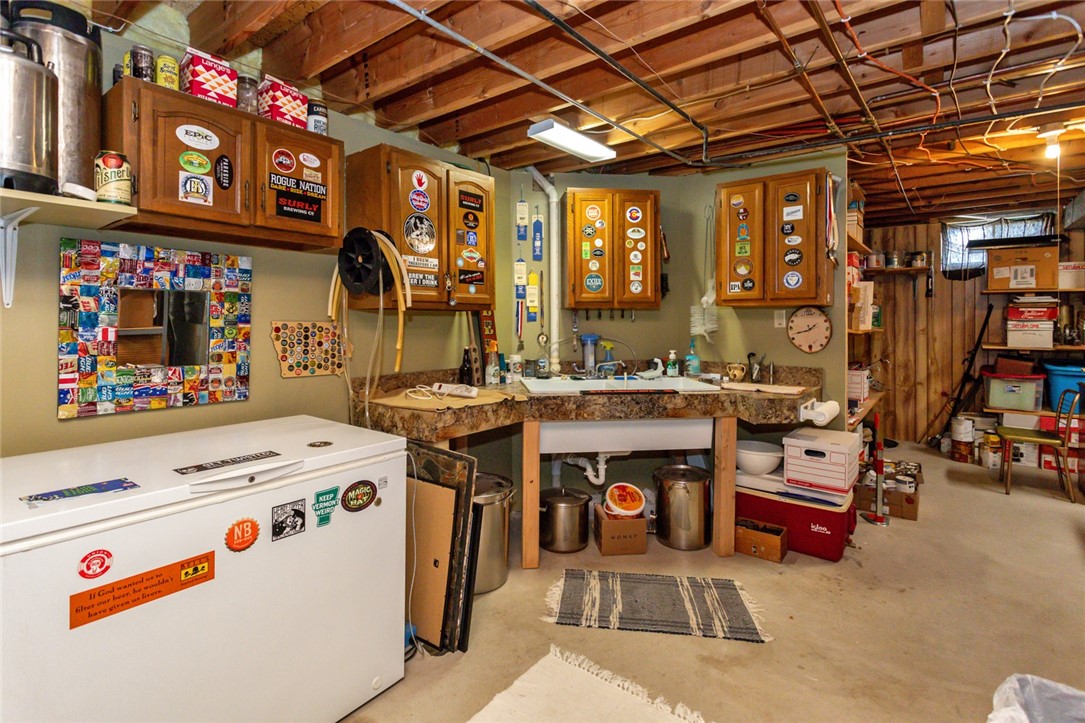 301 NW Westwood Street