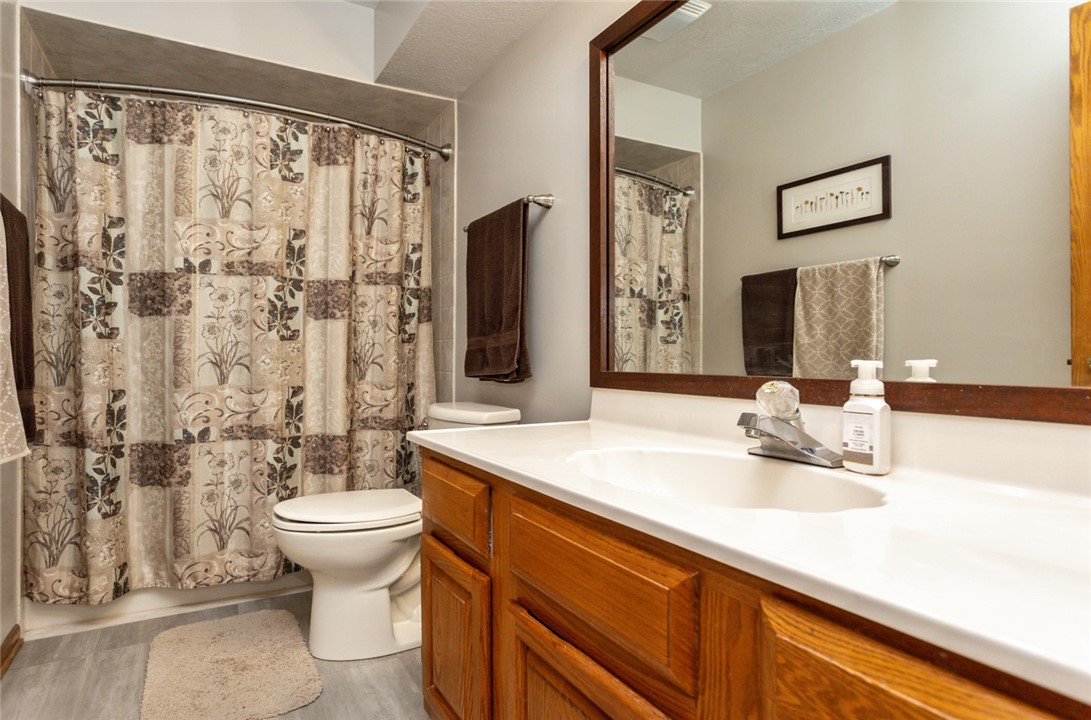 301 NW Westwood Street