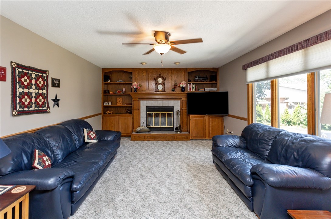 301 NW Westwood Street