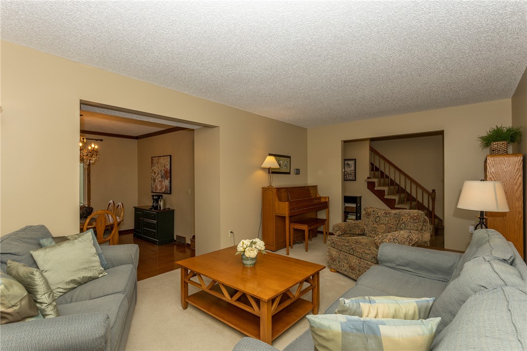 5612 Columbine Drive