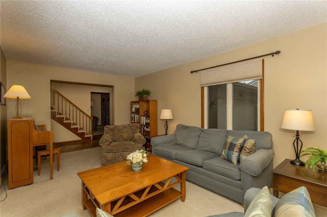 5612 Columbine Drive