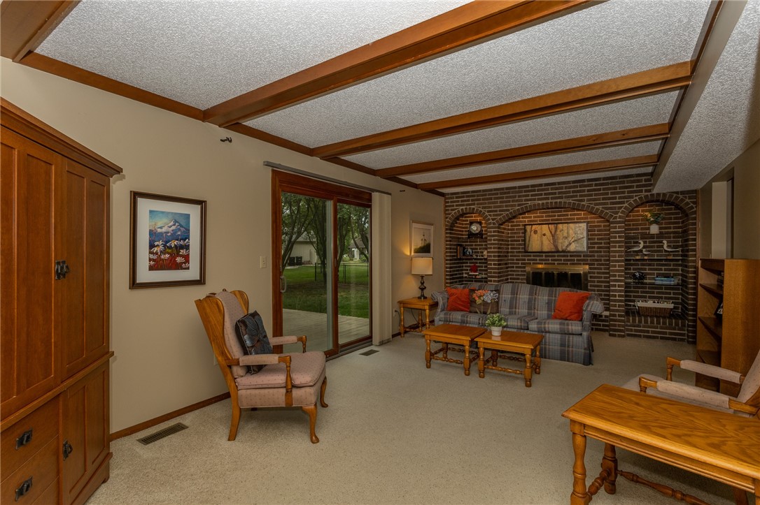 5612 Columbine Drive