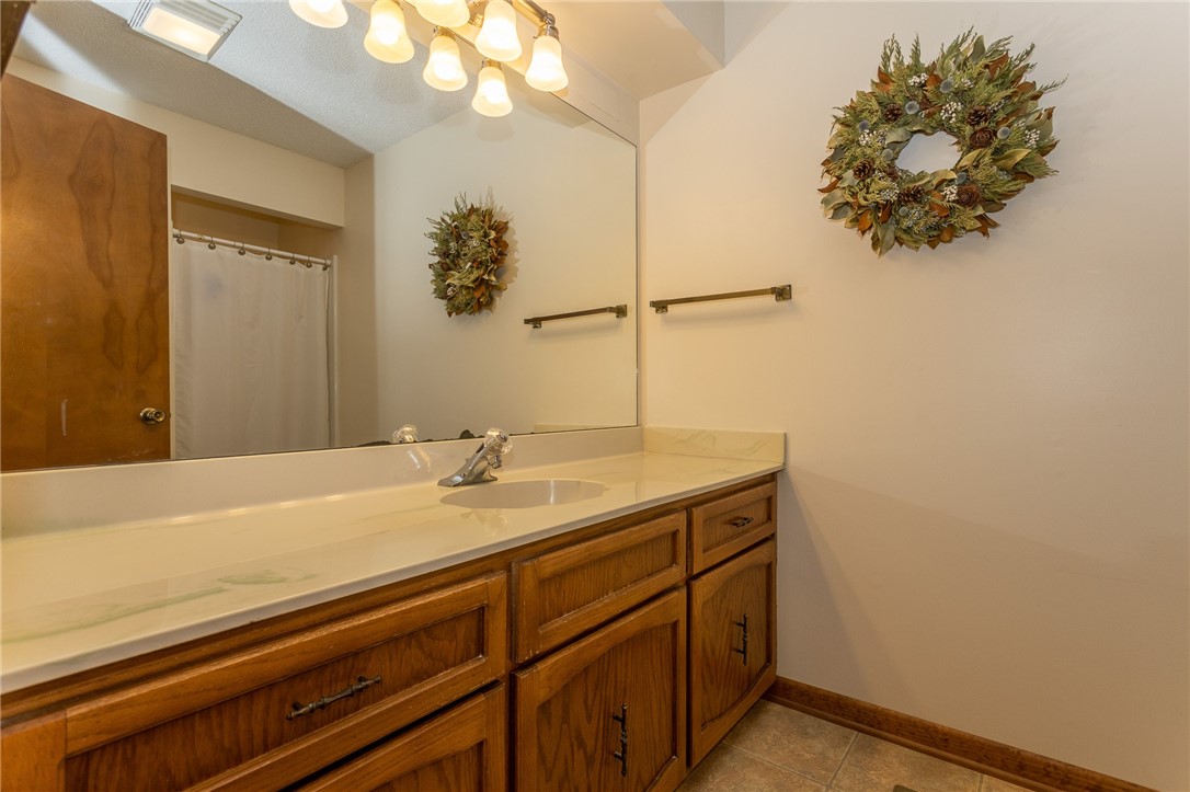 5612 Columbine Drive