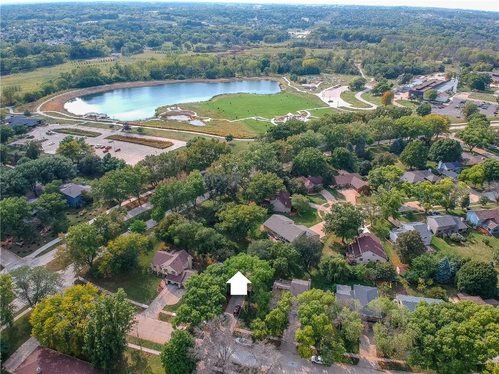 5612 Columbine Drive