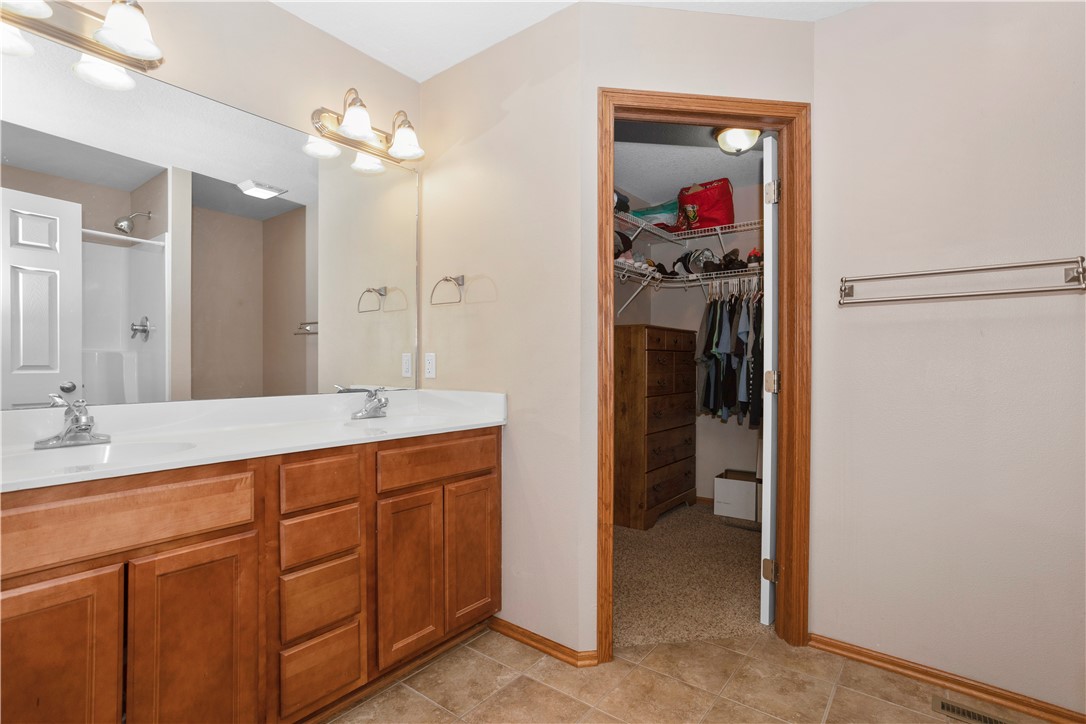 4851 Richmond Avenue