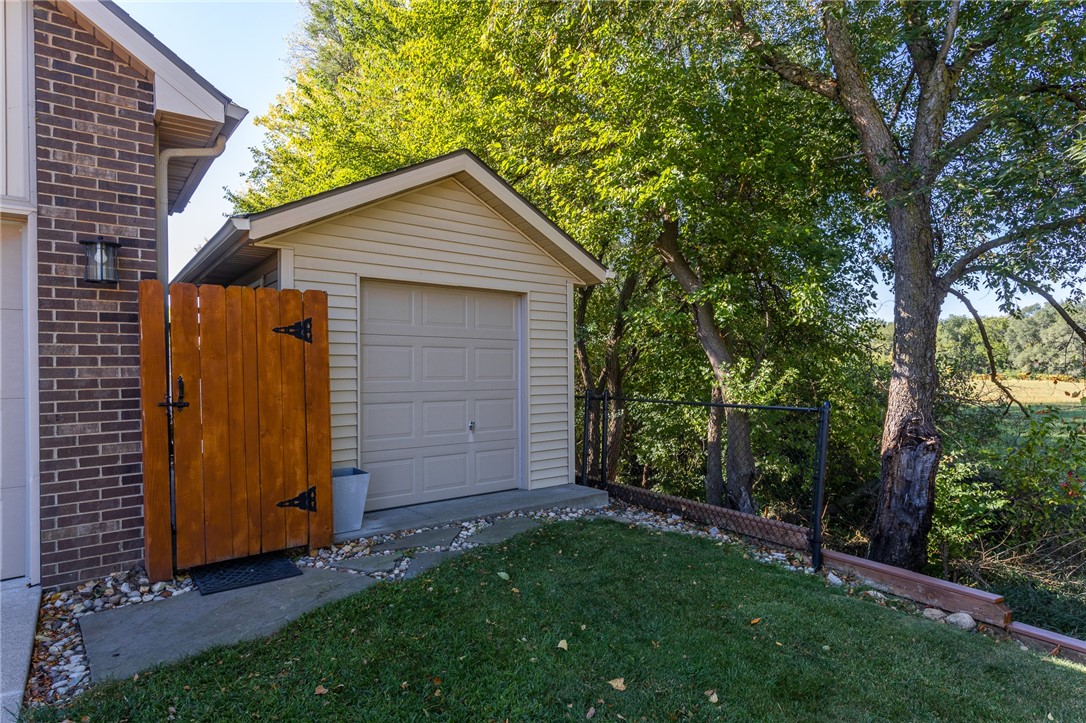 4851 Richmond Avenue