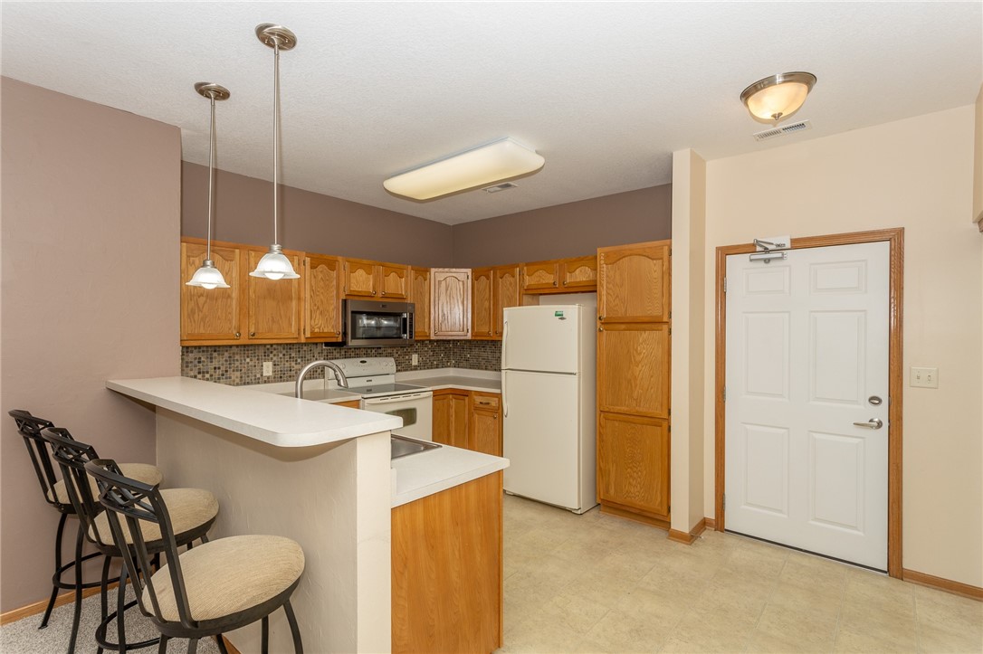 1313 SE University Avenue 103