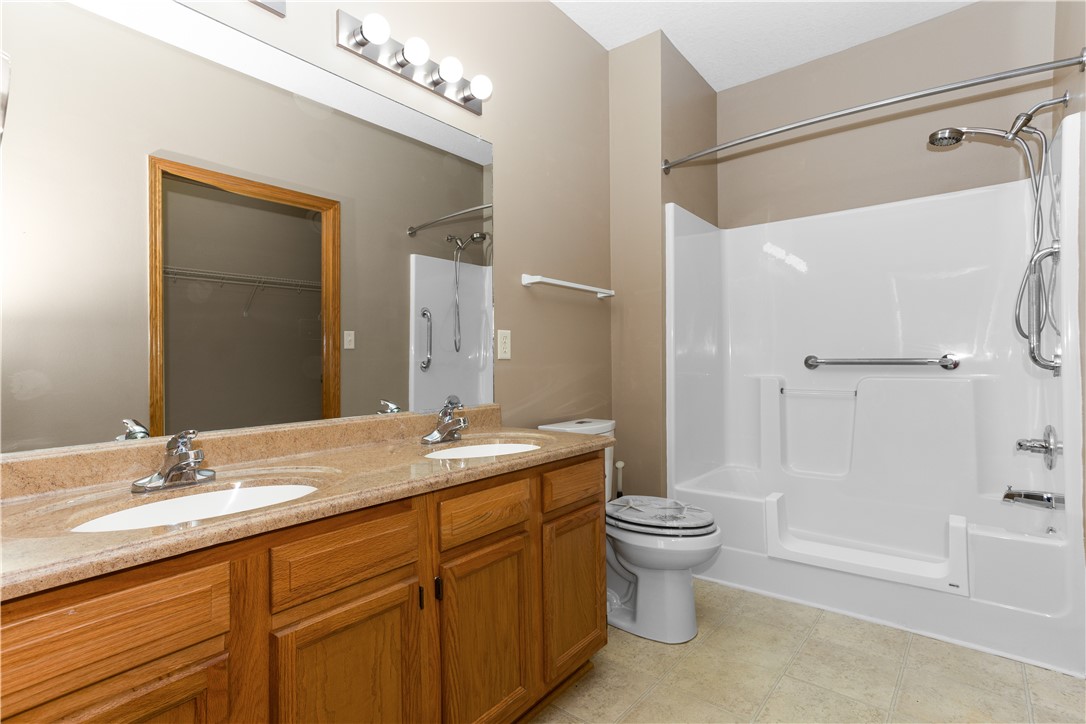 1313 SE University Avenue 103