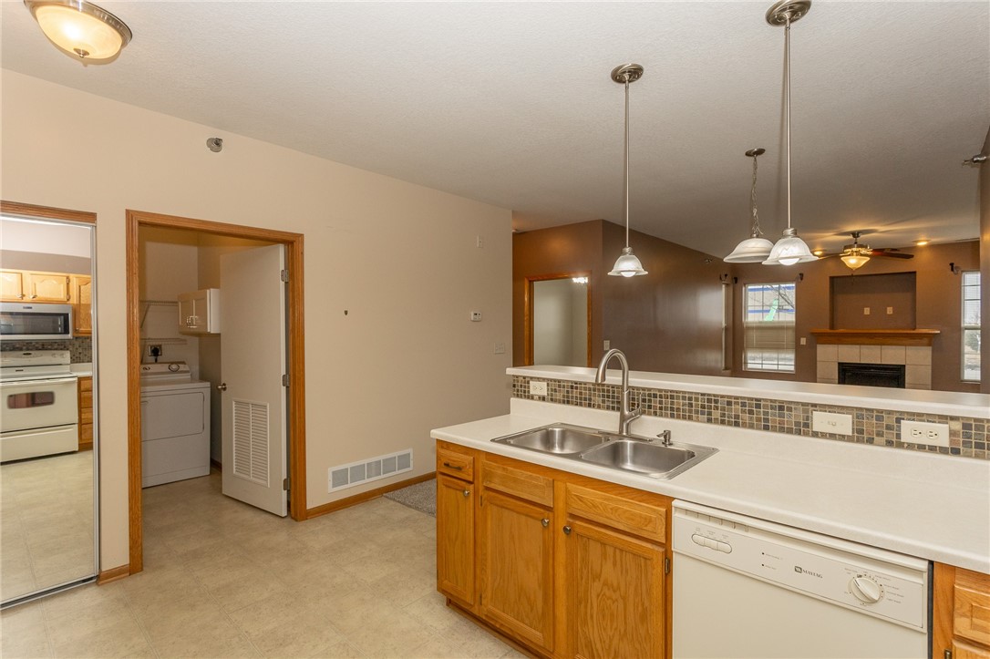 1313 SE University Avenue 103