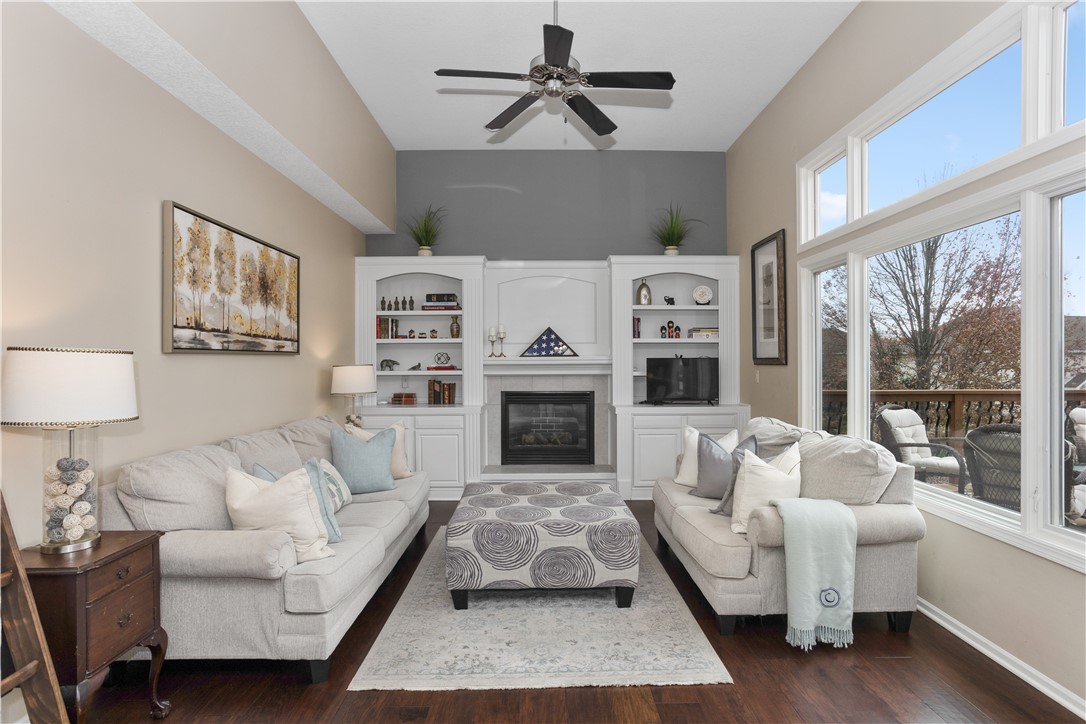 15430 Prairie Avenue