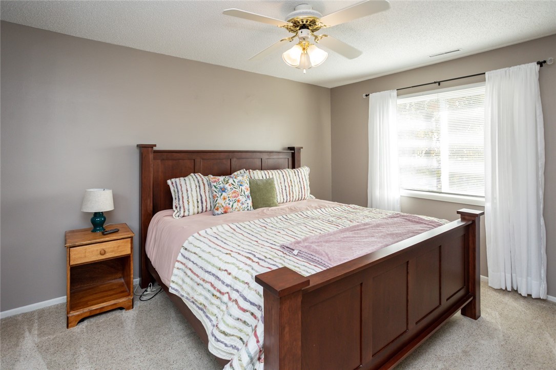 4825 Woodland Avenue 8