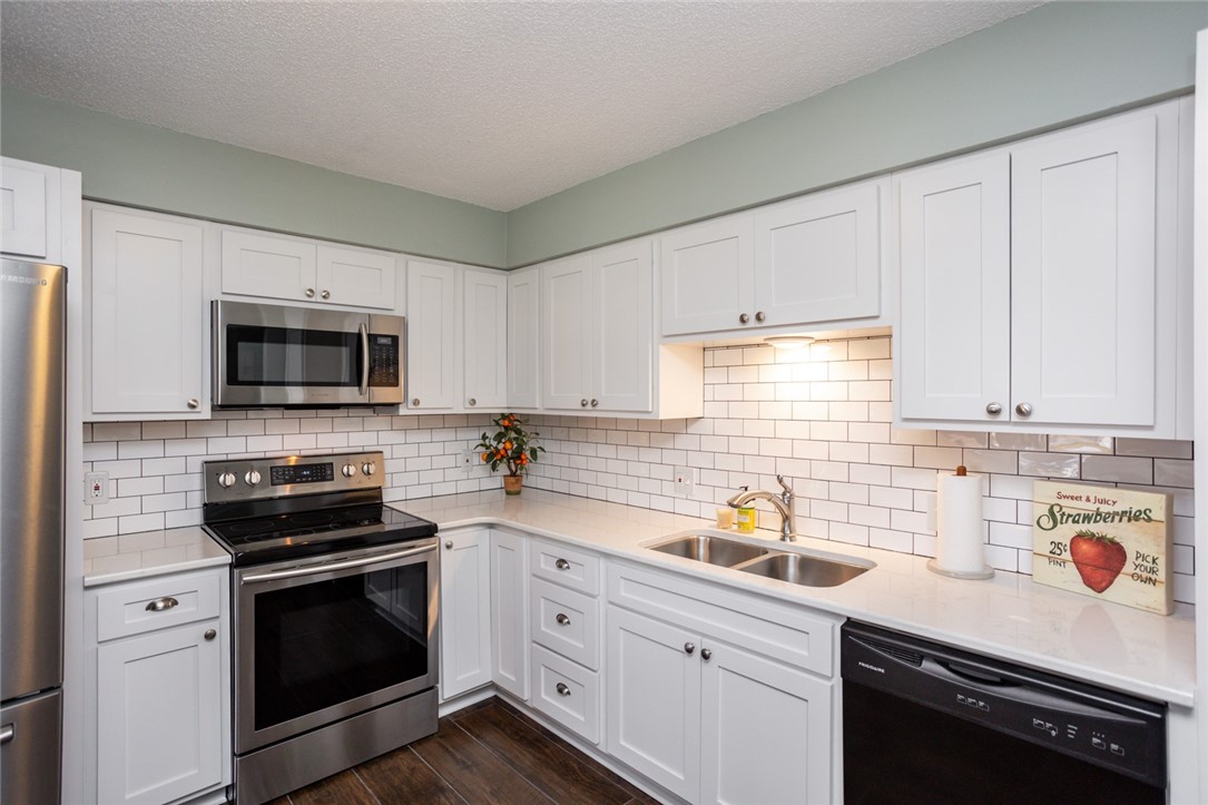 4825 Woodland Avenue 8