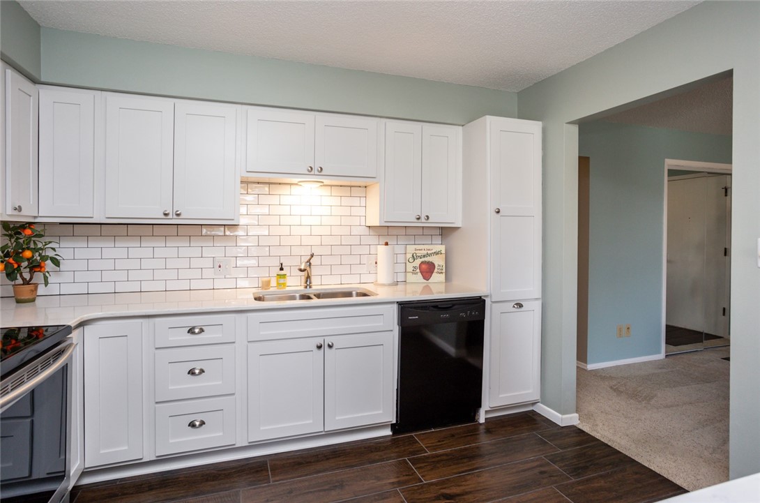 4825 Woodland Avenue 8