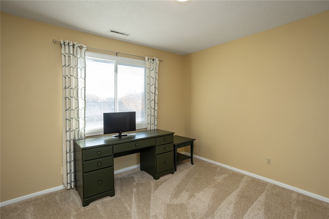 4825 Woodland Avenue 8