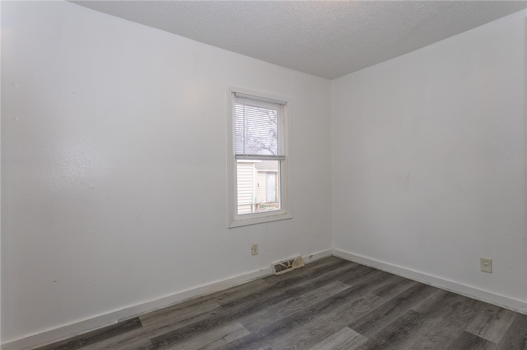 2420 Garfield Avenue