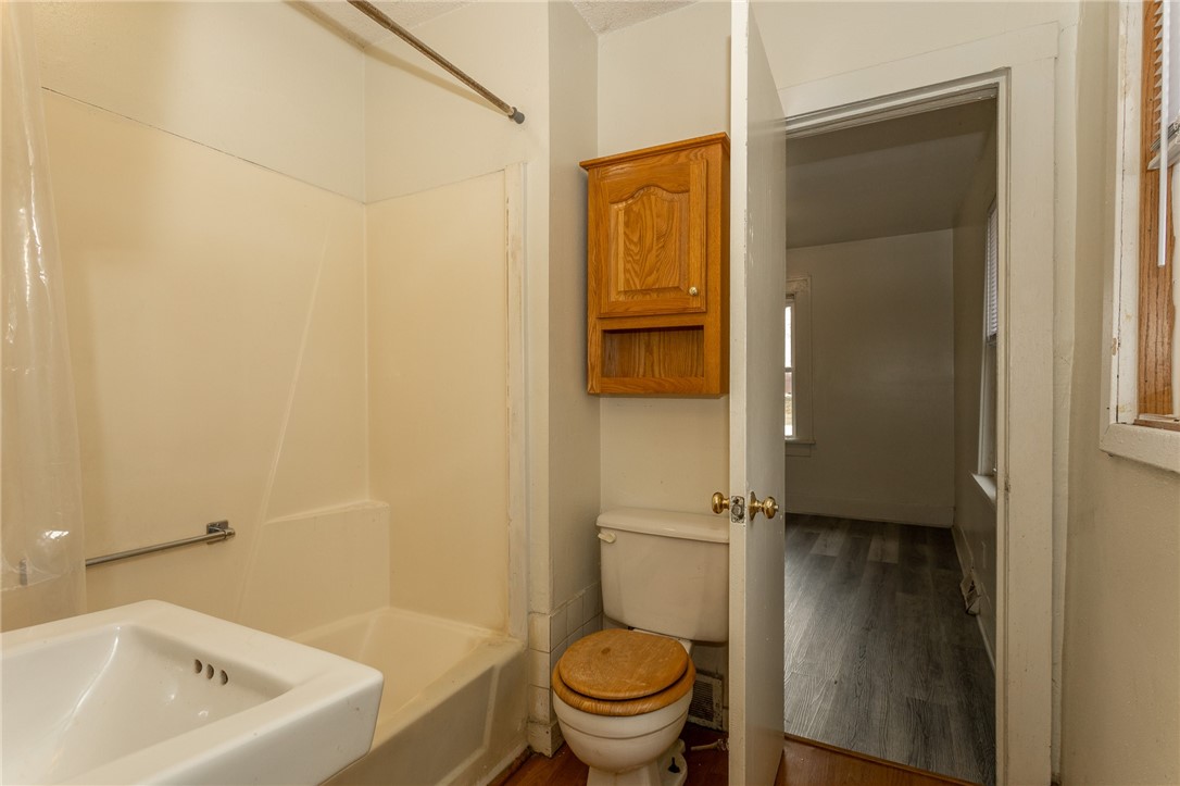 2420 Garfield Avenue