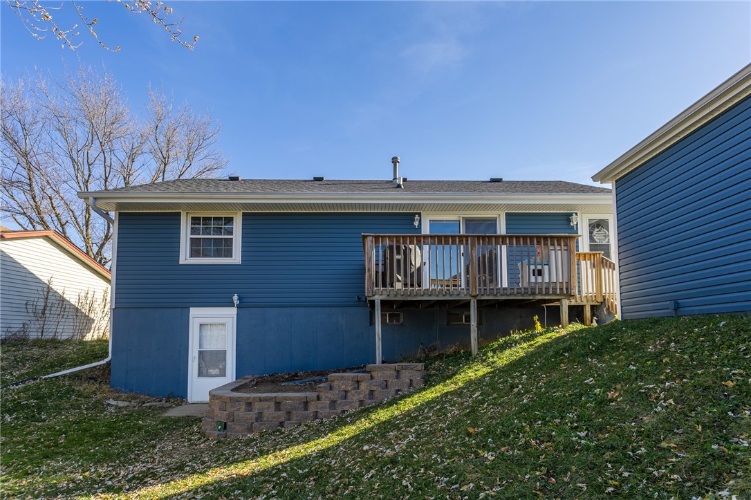 8418 Ridgeview Drive