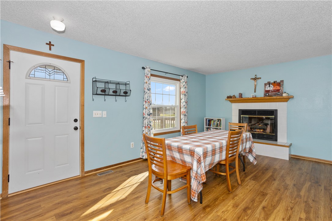 8418 Ridgeview Drive